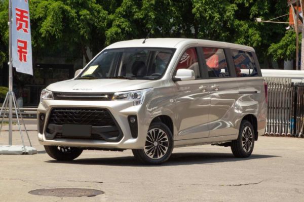 不足5万可买的家商兼用MPV;至多可载8人,解读风光380